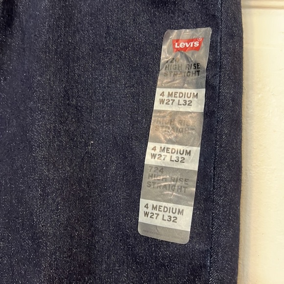 724 Levi’s High Rise Slim Straight Jeans - Picture 7 of 11